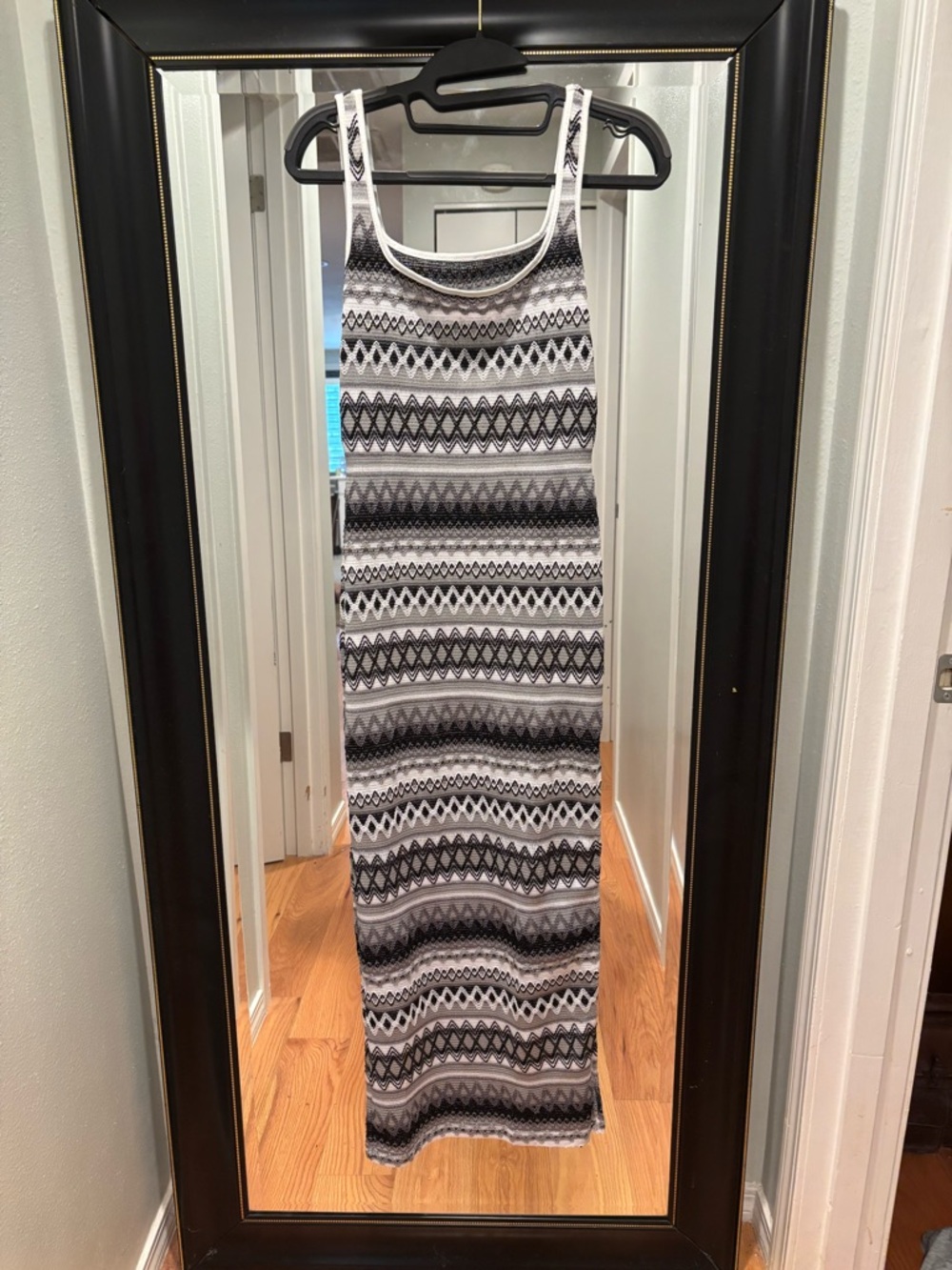 Women's Black & White Patterned Tank Maxi Dress